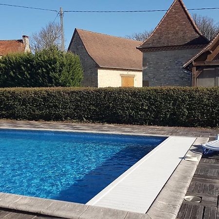Studio Confortable Proche Des Sites Touristiques Issendolus Екстериор снимка
