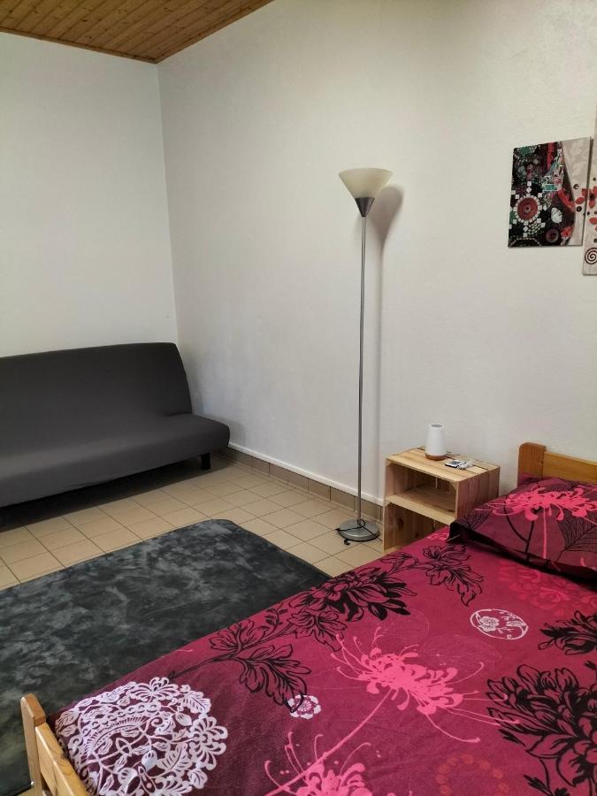 Studio Confortable Proche Des Sites Touristiques Issendolus Екстериор снимка