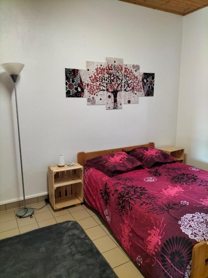 Studio Confortable Proche Des Sites Touristiques Issendolus Екстериор снимка